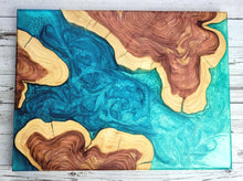 Load image into Gallery viewer, Juniper Serving Board