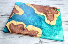 Load image into Gallery viewer, Juniper Serving Board