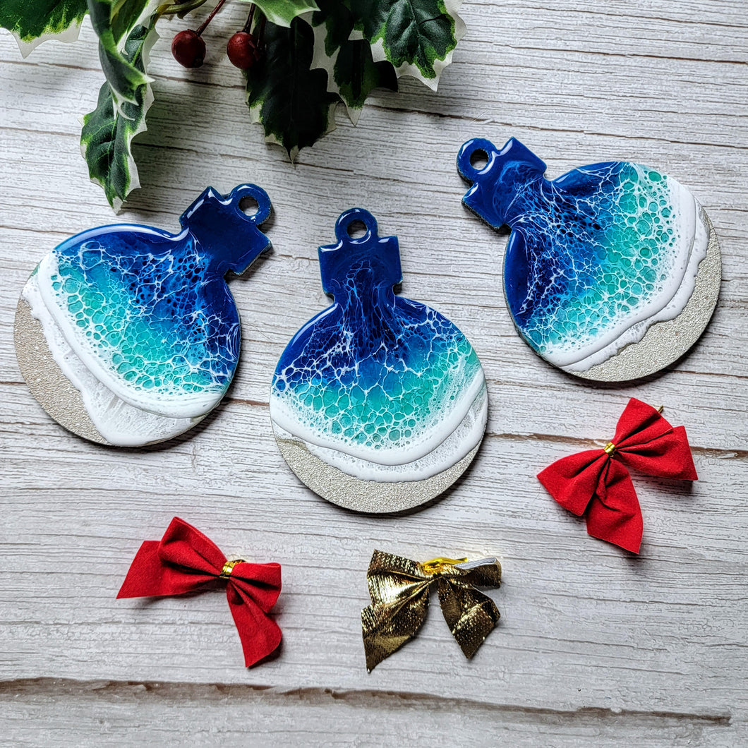 Round Wave Ornament